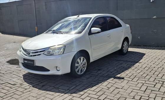 TOYOTA ETIOS 1.5 XLS SEDAN 16V FLEX 4P MANUAL